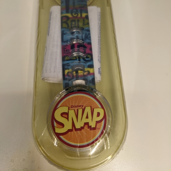 BNIB Vintage Disney SNAP watch featuring Tinkerbell - Picture 3 of 5